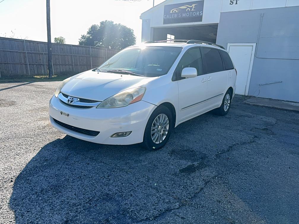 5TDZK22CX8S222994 - 2008 TOYOTA SIENNA XLE WHITE photo 2