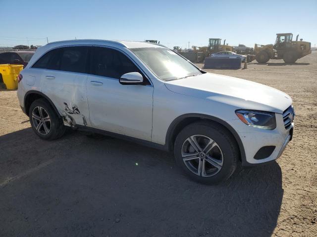 WDC0G4KB8HV010141 - 2017 MERCEDES-BENZ GLC 300 4MATIC WHITE photo 4