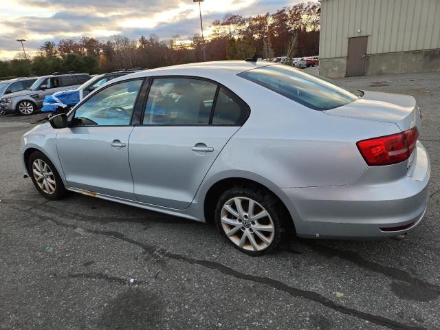 3VWD17AJ8FM219919 - 2015 VOLKSWAGEN JETTA SE ვერცხლისფერი ფოტო 2
