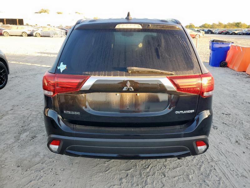 JA4AZ3A33JZ020237 - 2018 MITSUBISHI OUTLANDER SE BLACK photo 6