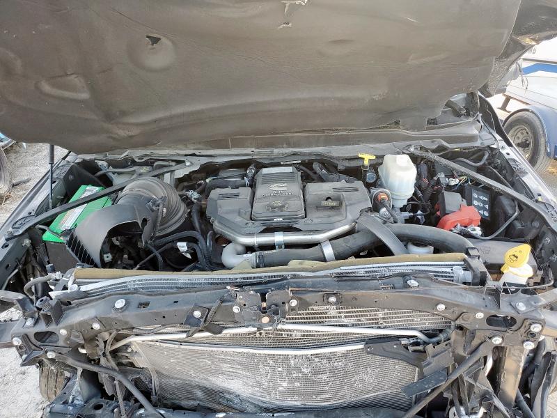 3C7WRNEL1RG119963 - 2024 RAM 5500 Сірий фото 11