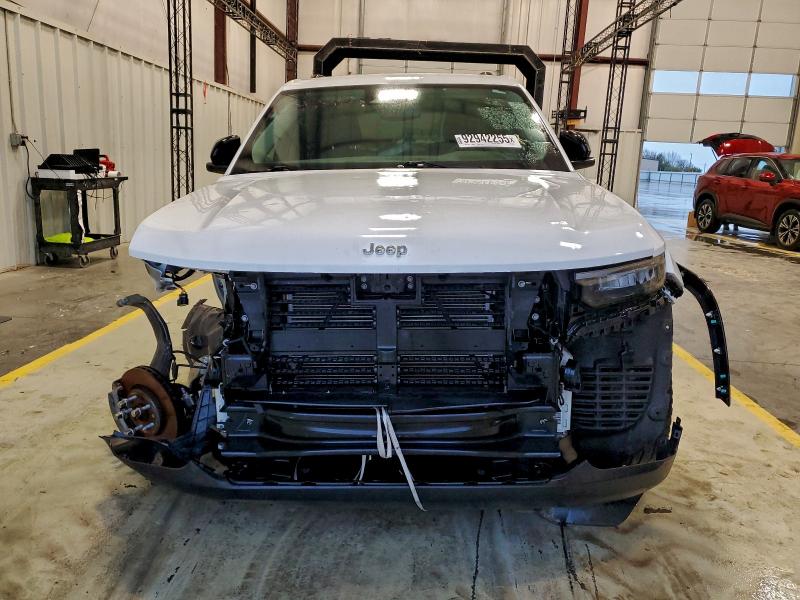 1C4RJHAG3PC510317 - 2023 JEEP GRAND CHER LAREDO თეთრი ფოტო 5