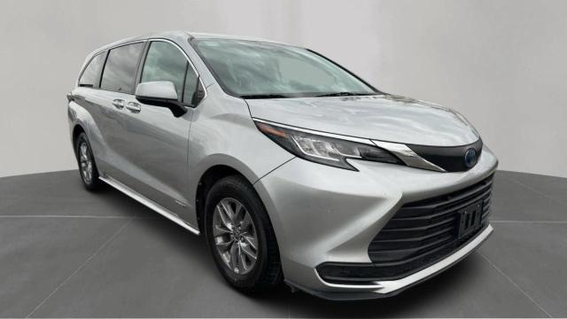 2021 TOYOTA SIENNA LE, 