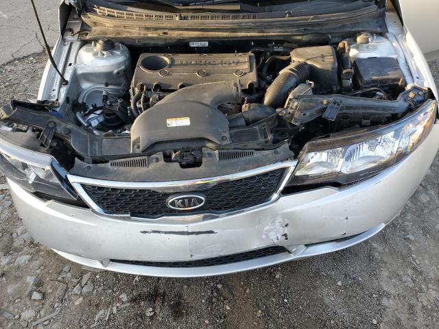 KNAFU4A28B5391634 - 2011 KIA FORTE EX SILVER photo 11