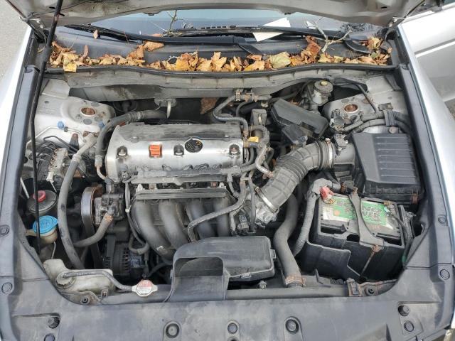 1HGCP2F42BA016973 - 2011 HONDA ACCORD LXP SILVER photo 11