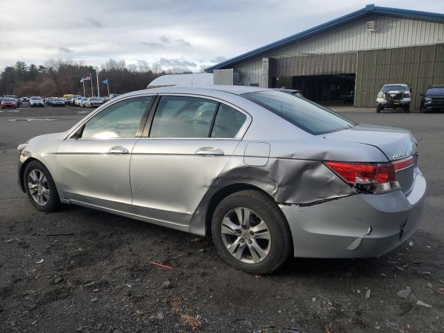 1HGCP2F42BA016973 - 2011 HONDA ACCORD LXP SILVER photo 2