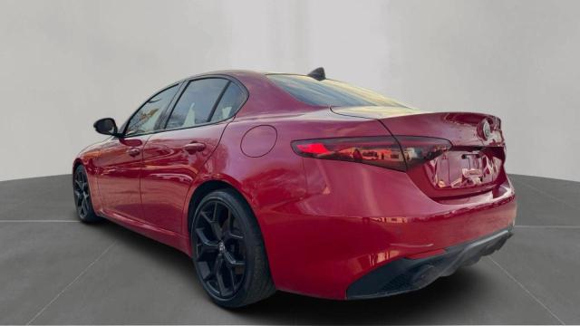 ZARFAMAN4L7626063 - 2020 ALFA ROMEO GIULIA RED photo 3