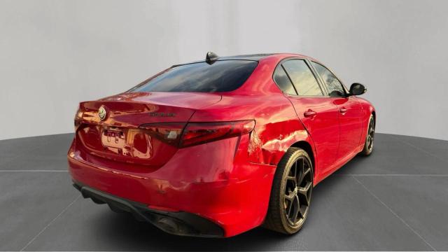 ZARFAMAN4L7626063 - 2020 ALFA ROMEO GIULIA RED photo 4