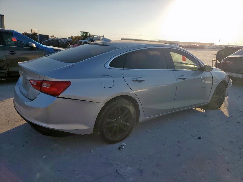 1G1ZE5ST8HF182982 - 2017 CHEVROLET MALIBU LT SILVER photo 3