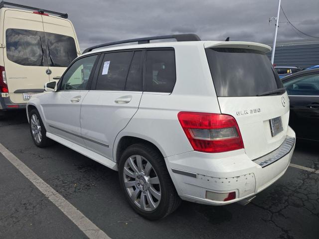 WDCGG8HB2AF430491 - 2010 MERCEDES-BENZ GLK 350 4MATIC WHITE photo 3