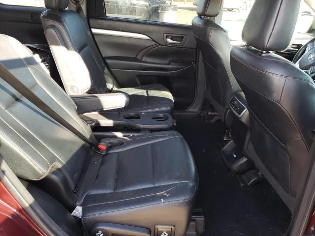 5TDJZRFH2JS814726 - 2018 TOYOTA HIGHLANDER SE Бордовий фото 11
