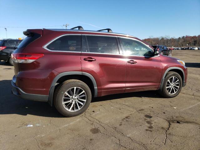 5TDJZRFH2JS814726 - 2018 TOYOTA HIGHLANDER SE Бордовий фото 3