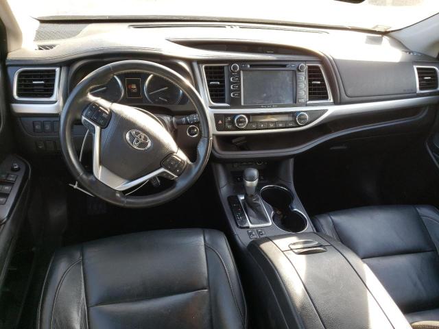 5TDJZRFH2JS814726 - 2018 TOYOTA HIGHLANDER SE Бордовий фото 8