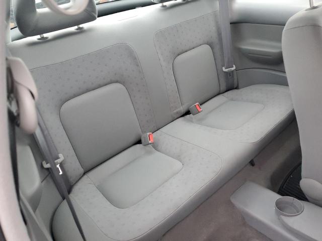 3VWBC21C3YM474017 - 2000 VOLKSWAGEN NEW BEETLE GL SILVER photo 10
