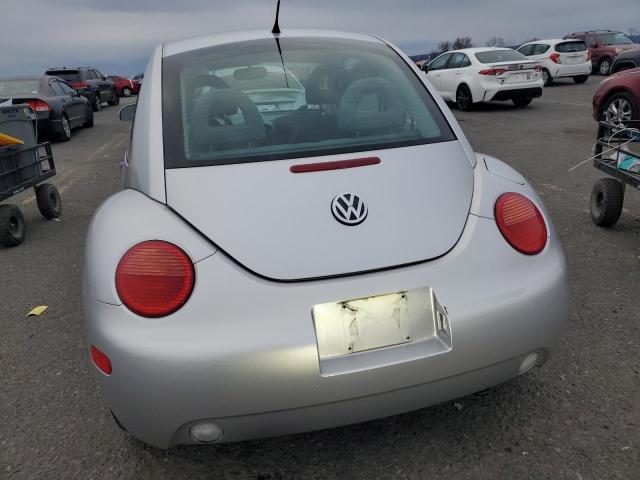3VWBC21C3YM474017 - 2000 VOLKSWAGEN NEW BEETLE GL SILVER photo 6