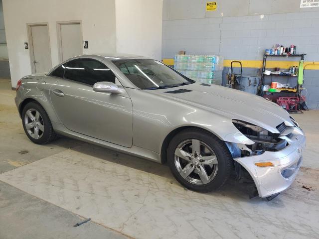 WDBWK54F86F095928 - 2006 MERCEDES-BENZ SLK 280 ვერცხლისფერი ფოტო 4