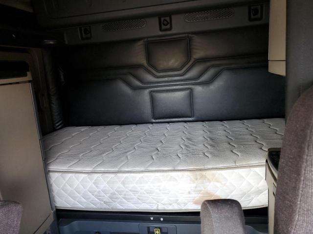 3AKJGLDR9HSHF1047 - 2017 FREIGHTLINER CASCADIA 1 灰色 照片 11