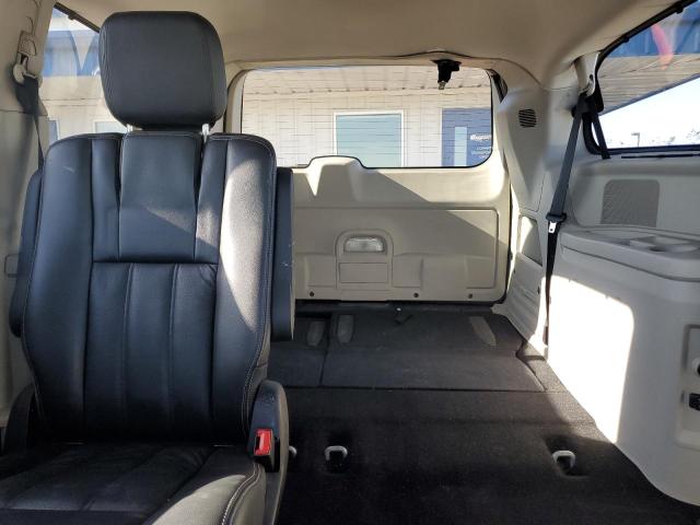 2A4RR8DG6BR650635 - 2011 CHRYSLER TOWN & COU TOURING L GOLD photo 10