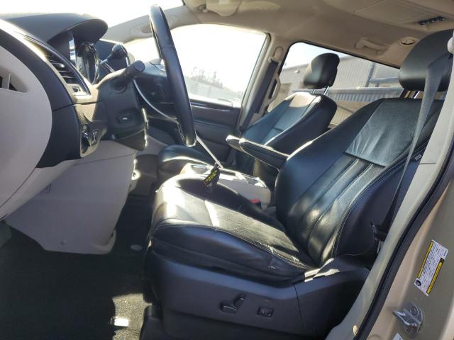 2A4RR8DG6BR650635 - 2011 CHRYSLER TOWN & COU TOURING L GOLD photo 7