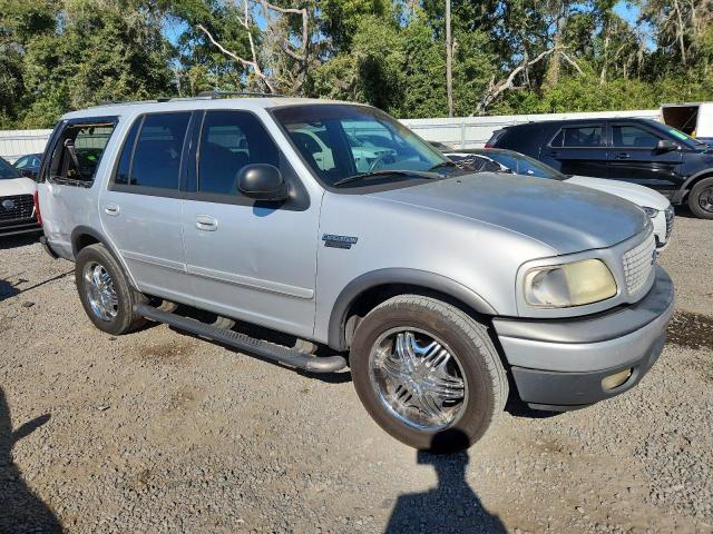 1FMRU15WX2LA41991 - 2002 FORD EXPEDITION XLT SILVER photo 4