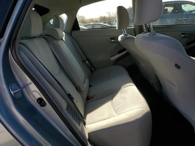 JTDKN3DUXE1748071 - 2014 TOYOTA PRIUS SILVER photo 10