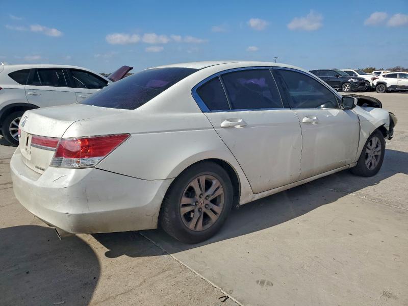 1HGCP2F69BA048577 - 2011 HONDA ACCORD SE თეთრი ფოტო 3
