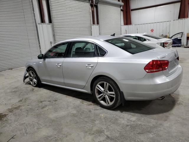1VWBV7A36FC068397 - 2015 VOLKSWAGEN PASSAT SE 银色 照片 2