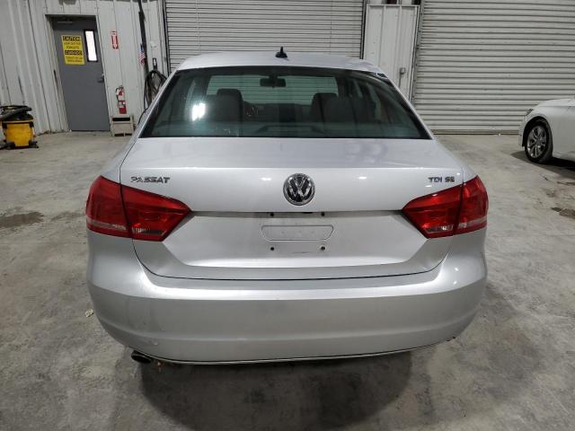 1VWBV7A36FC068397 - 2015 VOLKSWAGEN PASSAT SE 银色 照片 6