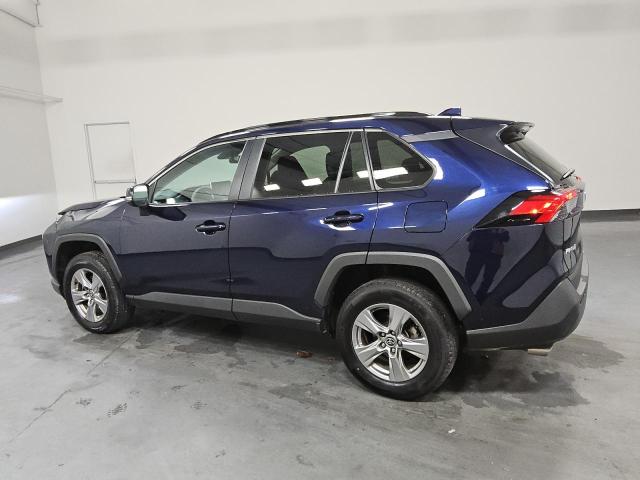 2T3P1RFV7RW439644 - 2024 TOYOTA RAV4 XLE BLUE photo 2