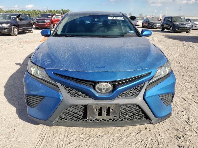 4T1B11HK2JU147718 - 2018 TOYOTA CAMRY L 蓝色 照片 5