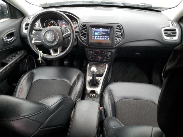 3C4NJDBB3HT642459 - 2017 JEEP COMPASS LATITUDE 灰色 照片 8