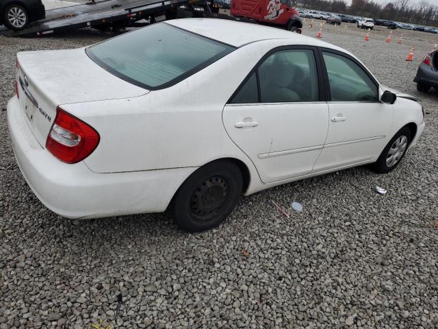 JTDBE32K220136952 - 2002 TOYOTA CAMRY LE WHITE photo 3