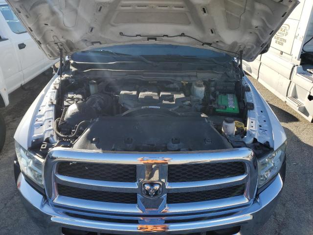 3C7WRNBLXHG504280 - 2017 RAM 5500 白色 照片 12