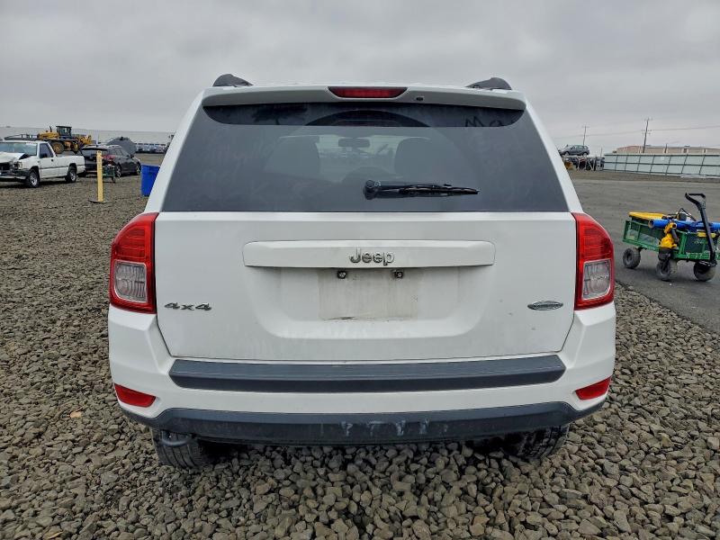 1J4NF1FB2BD164410 - 2011 JEEP COMPASS SPORT Weiß Foto 6