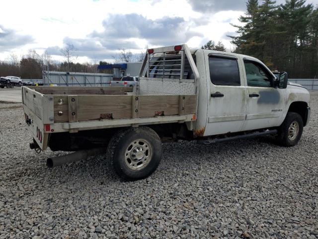 1GCHK23678F105040 - 2008 CHEVROLET SILVERADO K2500 HEAVY DUTY WHITE photo 3