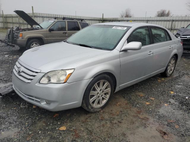 2007 TOYOTA AVALON XL, 