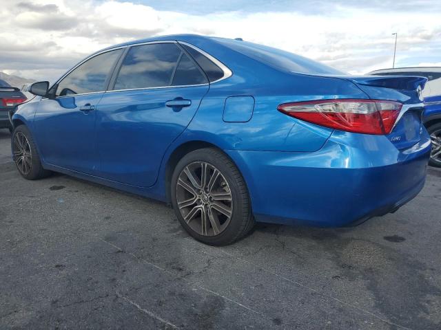 4T1BF1FK8GU567898 - 2016 TOYOTA CAMRY LE BLUE photo 2