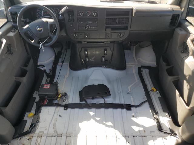 1GCWGAFP0S1161803 - 2025 CHEVROLET EXPRESS G2 WHITE photo 8
