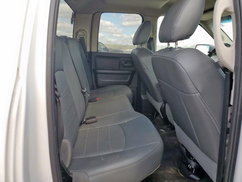 1C6RR7FG4JS331770 - 2018 RAM 1500 ST WHITE photo 10