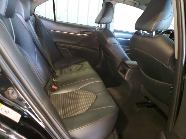 4T1B11HK0JU119030 - 2018 TOYOTA CAMRY L BLACK photo 10