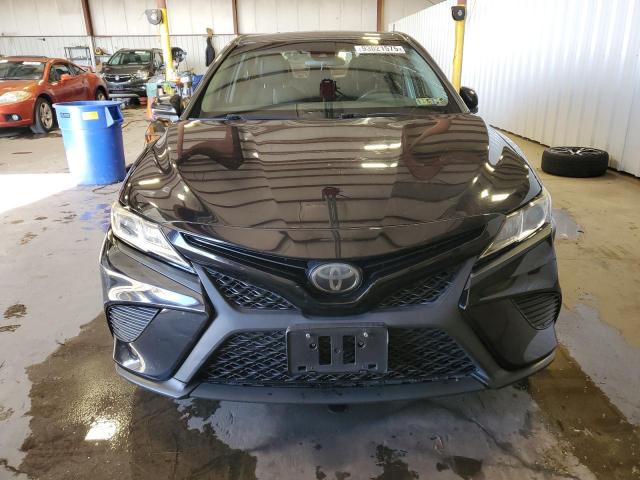 4T1B11HK0JU119030 - 2018 TOYOTA CAMRY L BLACK photo 5