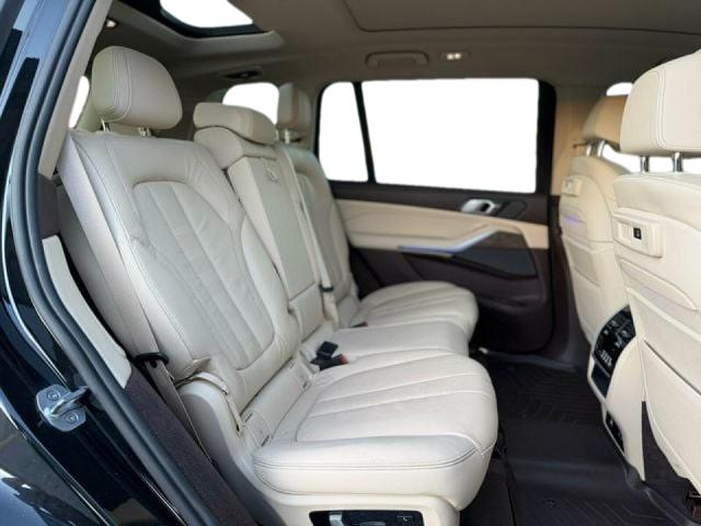 5UXCX4C58KLS38928 - 2019 BMW X7 XDRIVE50I BLACK photo 6