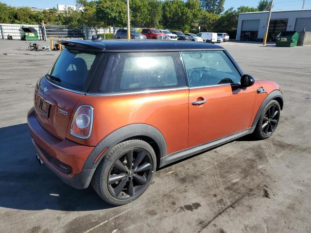 WMWSV3C53BTY11020 - 2011 MINI COOPER S ORANGE photo 3