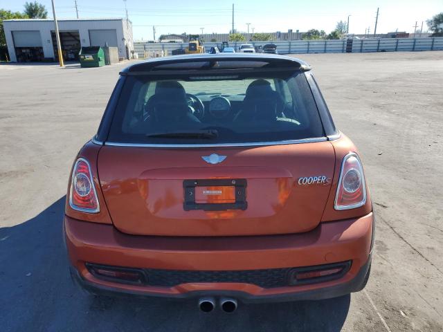 WMWSV3C53BTY11020 - 2011 MINI COOPER S ORANGE photo 6