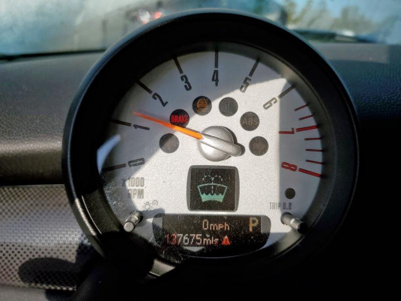 WMWZG3C54CTY38852 - 2012 MINI COOPER S CLUBMAN SILVER photo 9