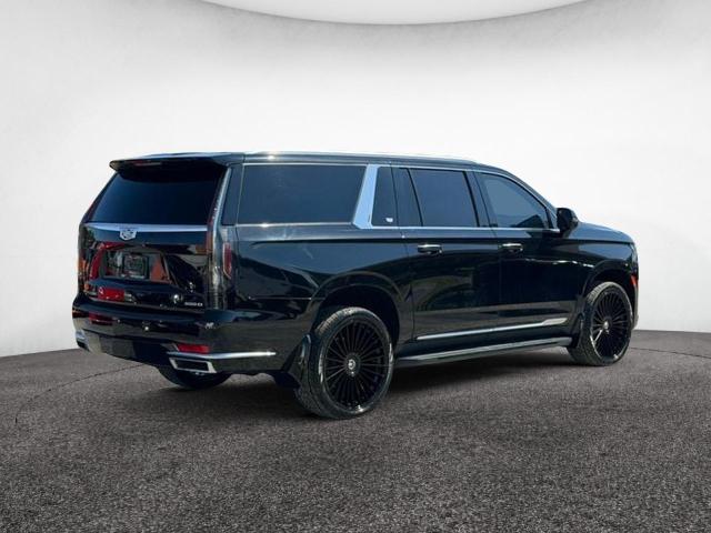 1GYS3JKTXPR491982 - 2023 CADILLAC ESCALADE ESV LUXURY BLACK photo 4