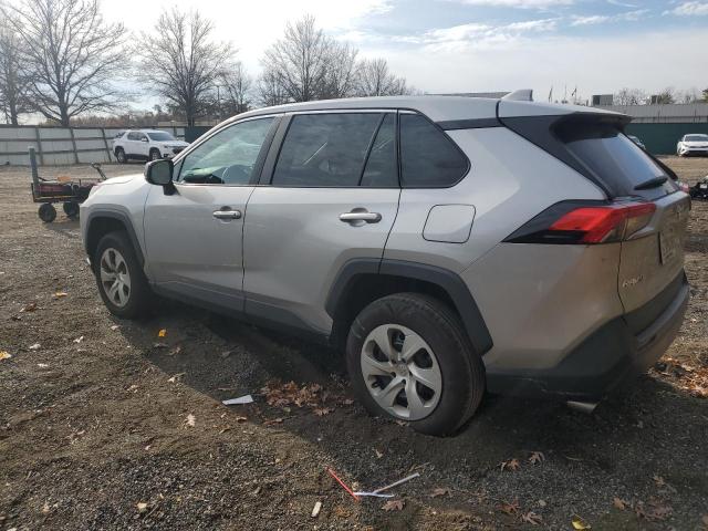 2T3H1RFV7NW186940 - 2022 TOYOTA RAV4 LE SILVER photo 2