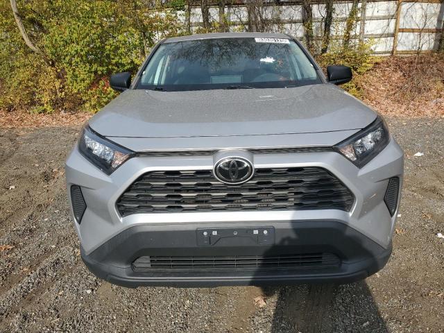 2T3H1RFV7NW186940 - 2022 TOYOTA RAV4 LE SILVER photo 5