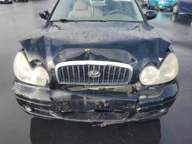 KMHWF25S04A078031 - 2004 HYUNDAI SONATA GL BLACK photo 11