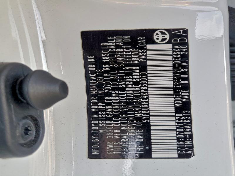 5YFBURHE4KP859070 - 2019 TOYOTA COROLLA L أبيض صورة 12